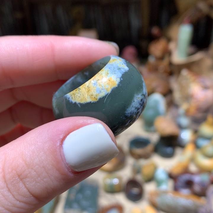 岫岩河磨玉（透闪石质玉）手把件未镶嵌