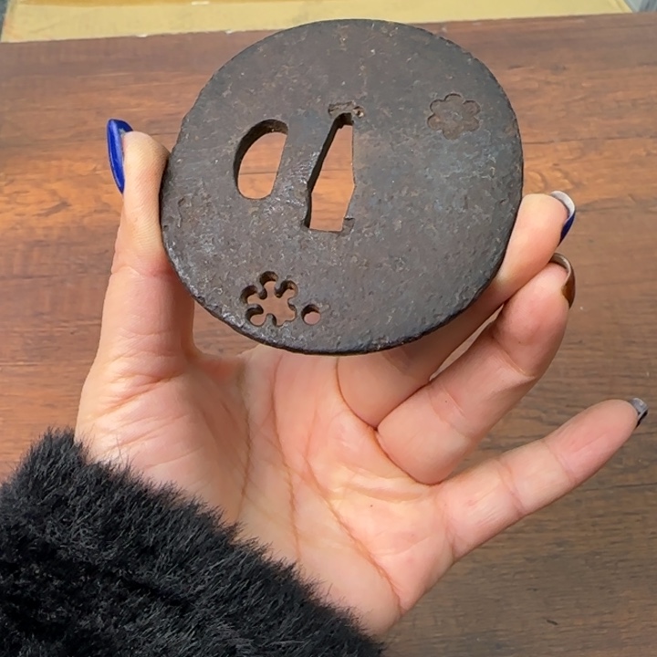 一个陶瓷物件哈哈哈哈