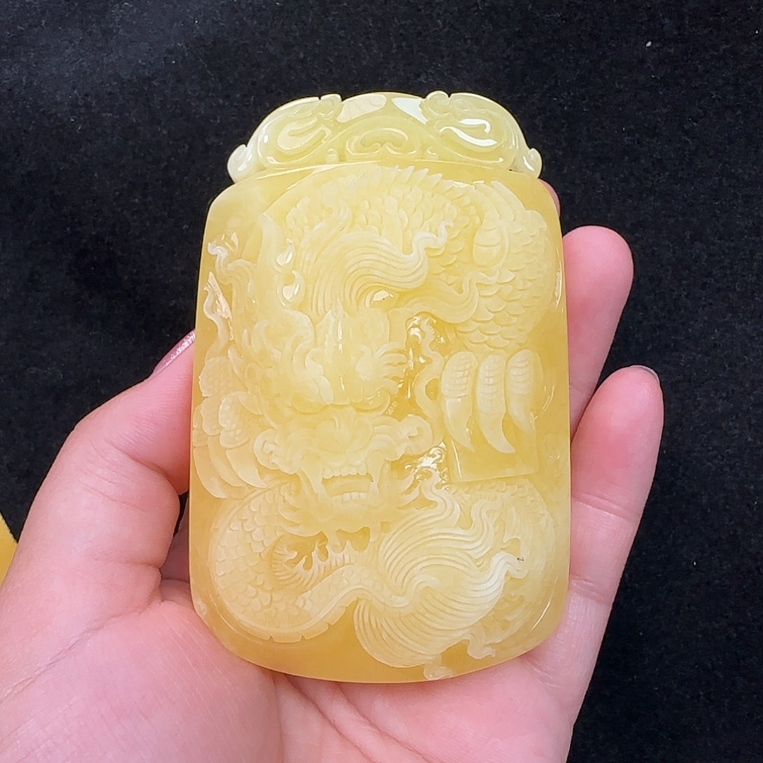 蜜蜡未镶嵌珠宝奇石