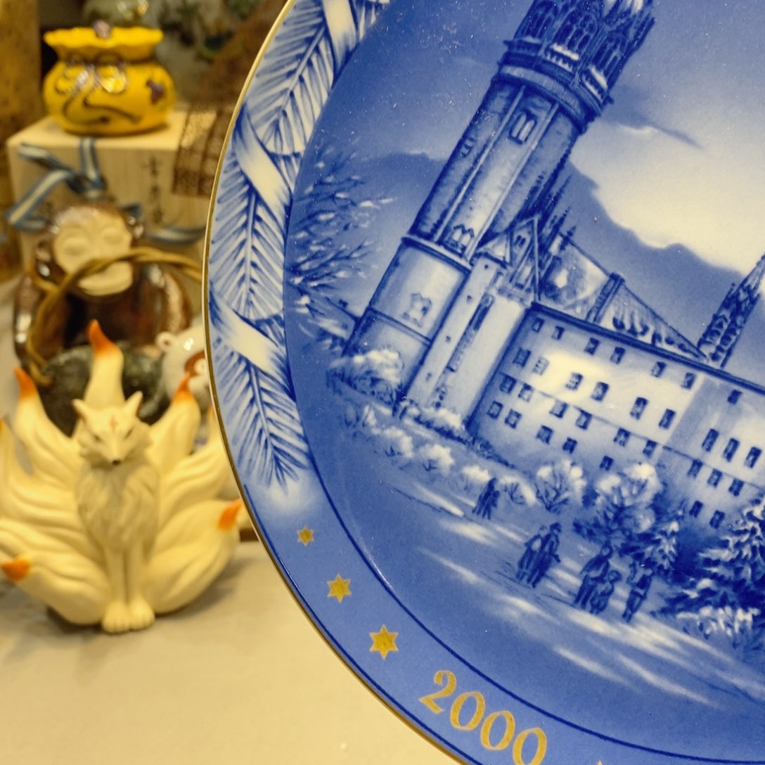 吉***子如图所示 观兰器物