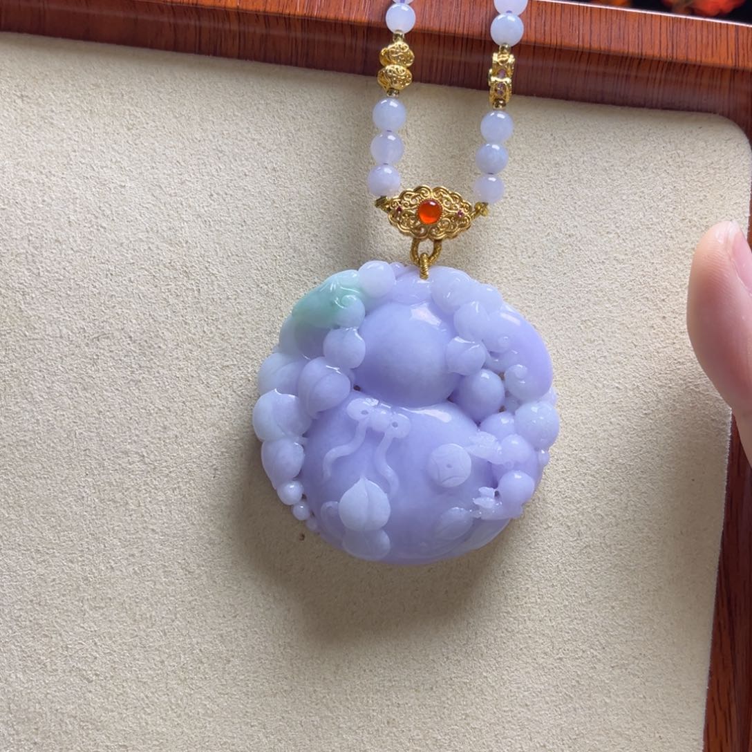 翡翠颈饰未镶嵌天然