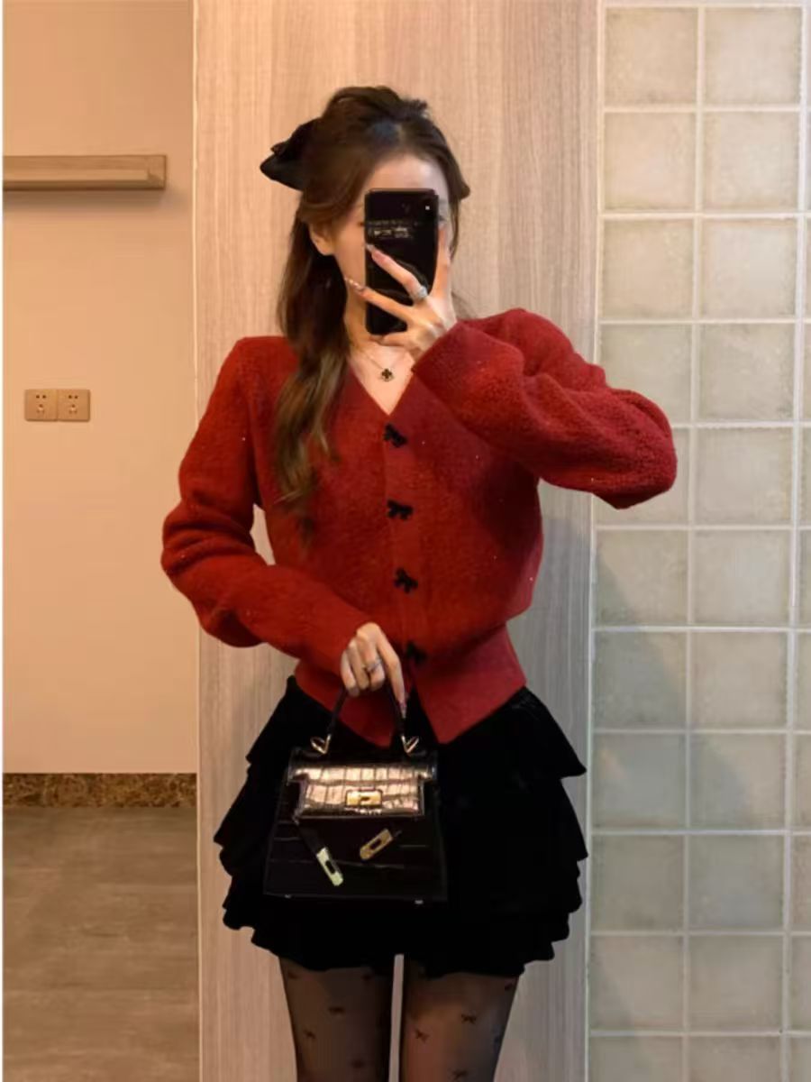 2024高级感红色毛衣