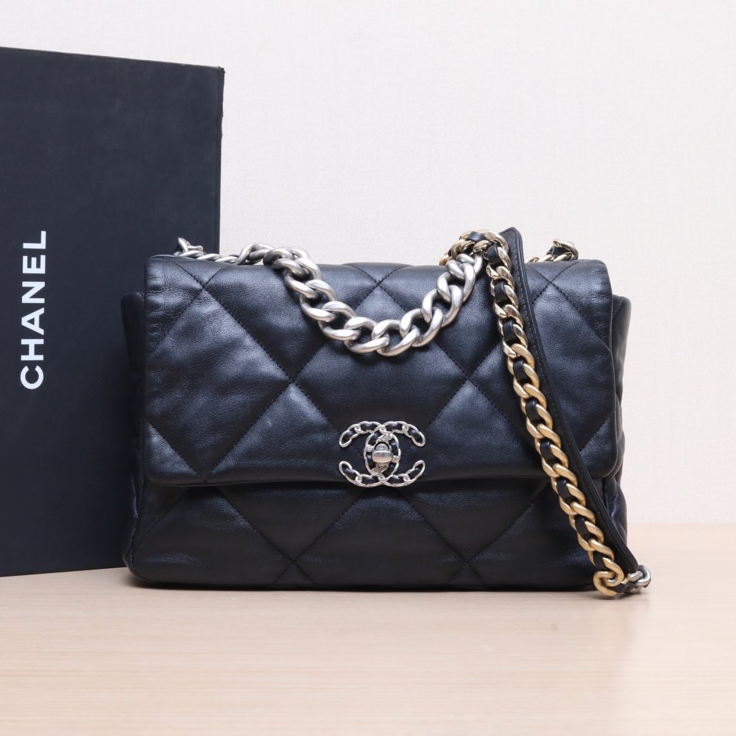 95新 Chanel/香奈儿 小花6欢 19BAG 口盖包 中号 30cm 黑色芯片开