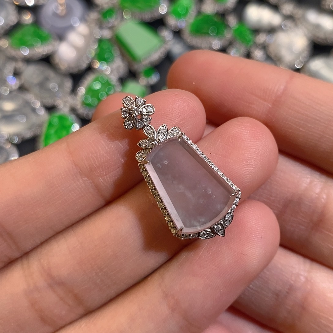 翡翠颈饰18K金镶嵌天然缅甸A货翡翠