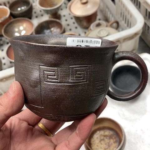 在家了一天没睡觉的人和我一样