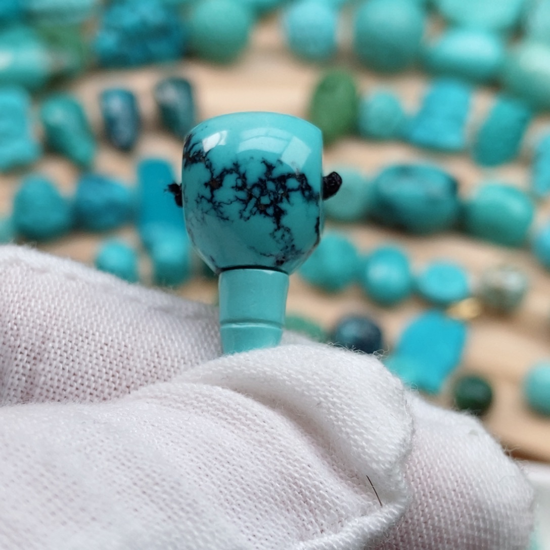 ∞***绿松石未镶嵌天然原矿绿松石