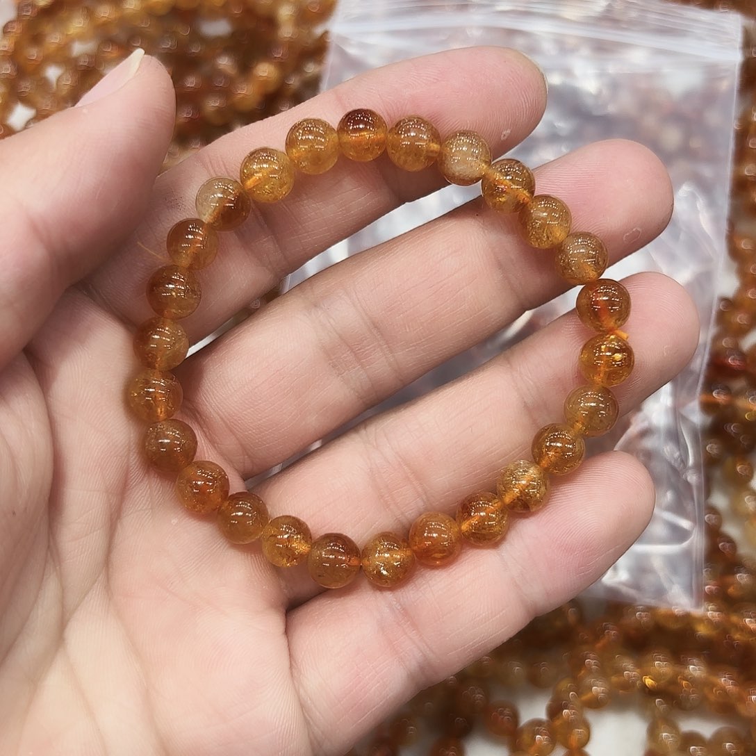 水晶手链未镶嵌二***?水晶