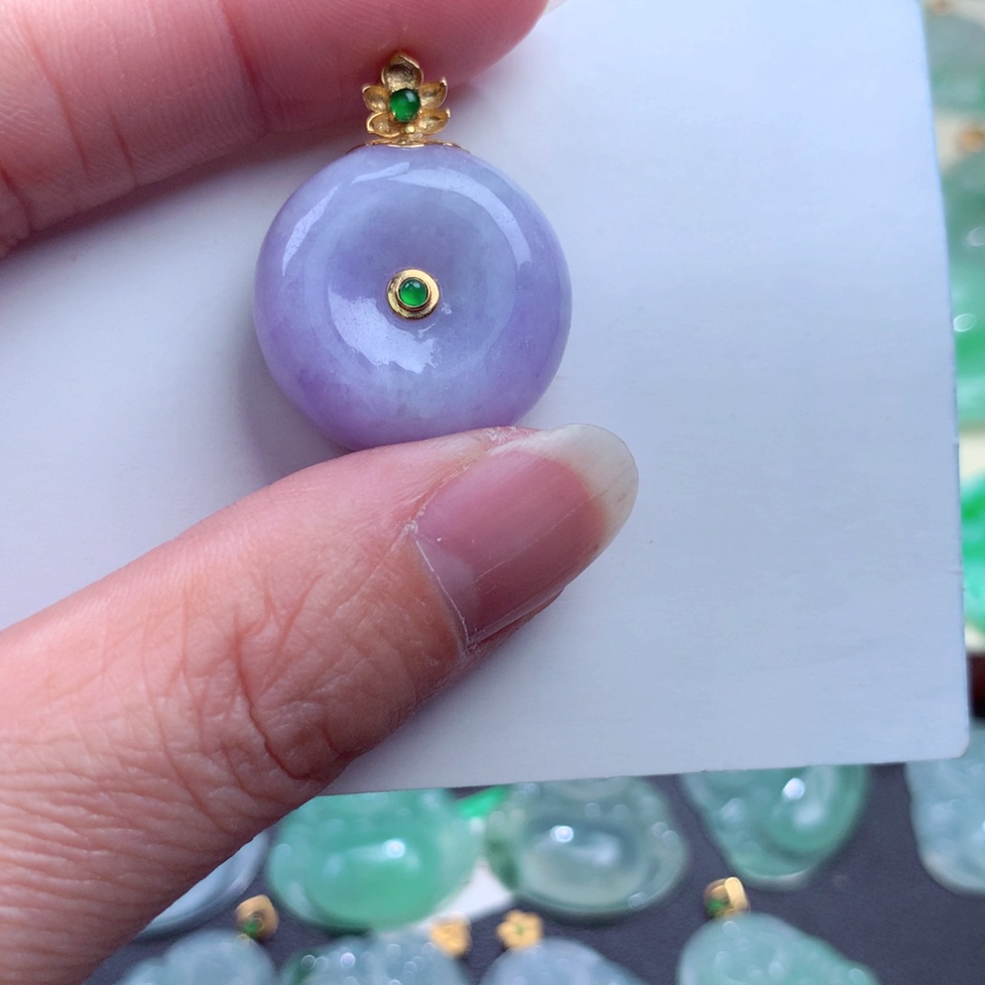 翡翠吊坠(不含链)18K金镶嵌