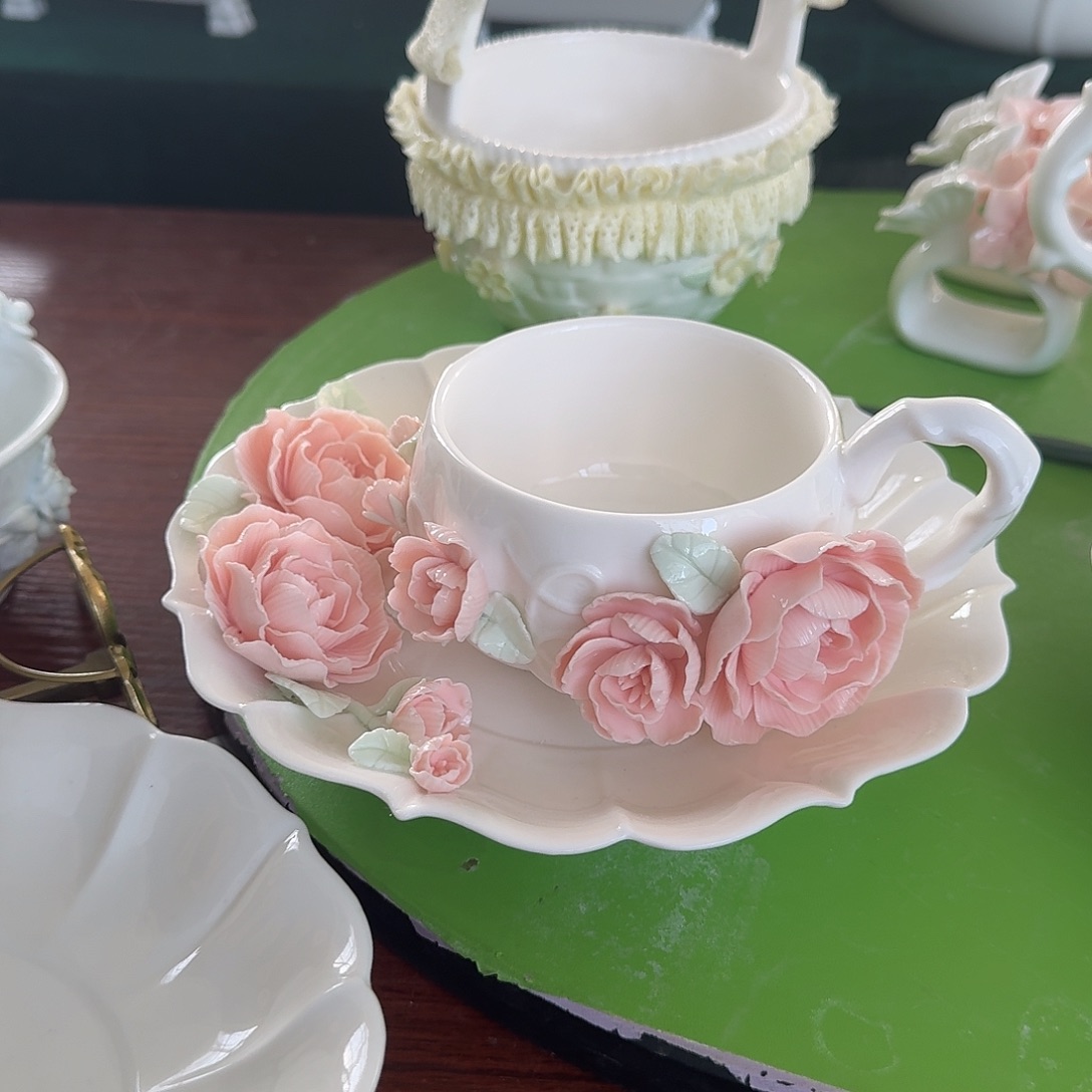 W***」手工捏花牡丹花咖啡杯碟一套