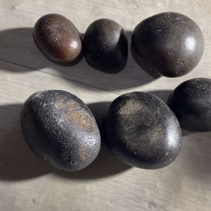 柱***哥石材奇石怪石摆件