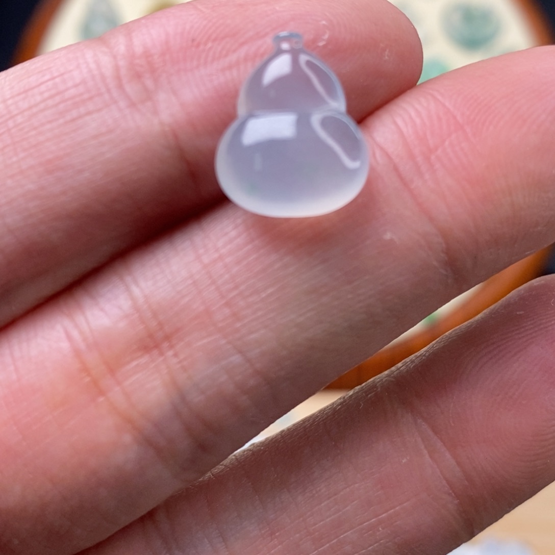 翡翠颈饰未镶嵌葫芦