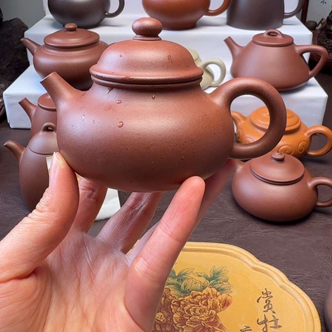 和***爷茶壶紫砂特练紫泥 容天130