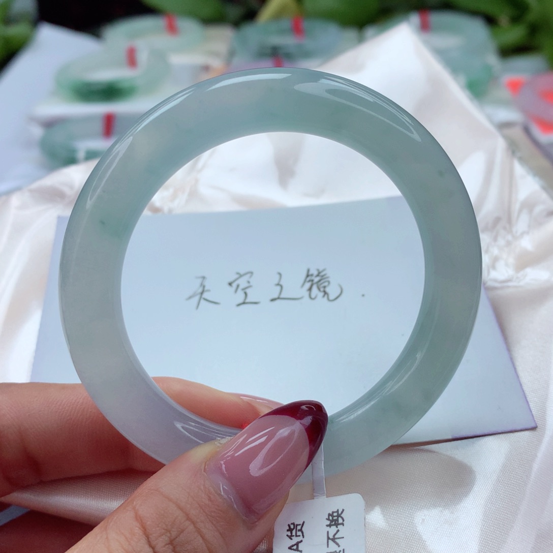 翡翠手镯（圆镯）未镶嵌51.4冰，胶，透光，种水超好 小柒