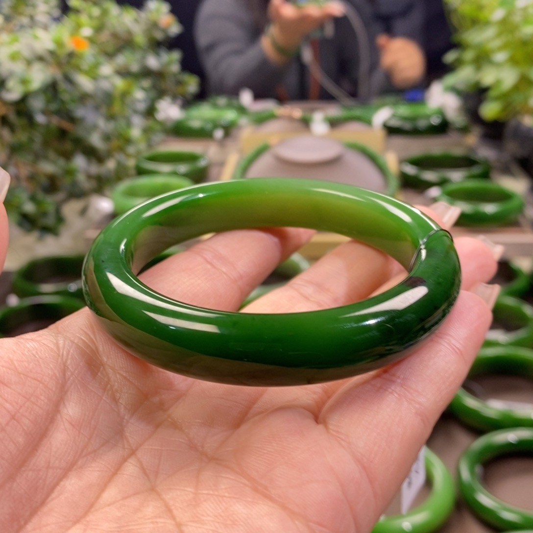 和田玉（碧玉）手镯未镶嵌