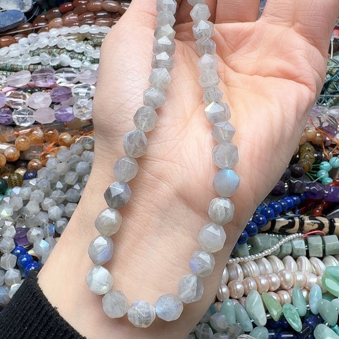 玛瑙/玉髓合金珠宝半成品一条8mm灰月光切面