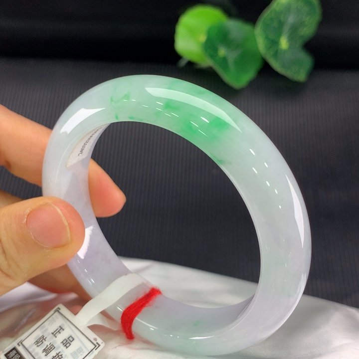 翡翠手镯未镶嵌正圈55