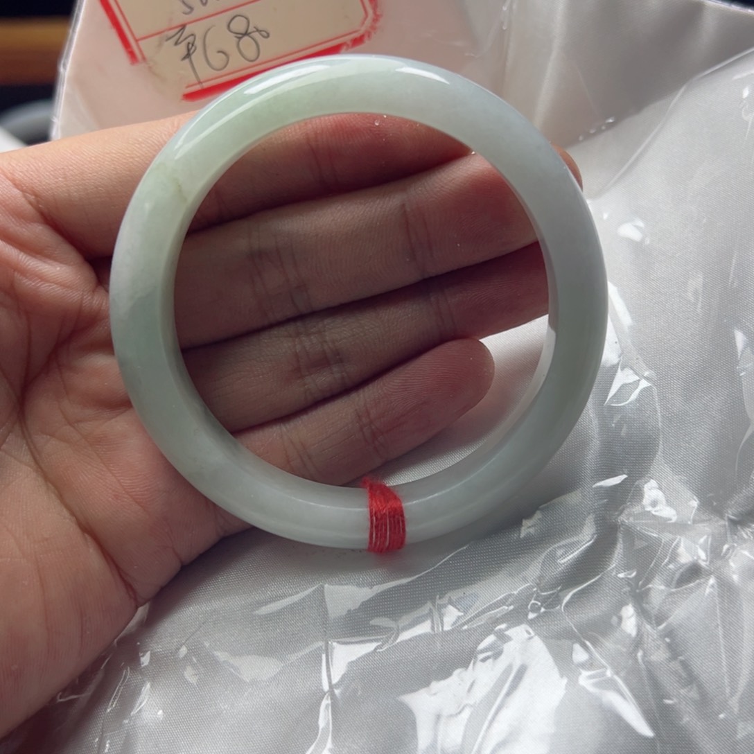 翡翠手镯未镶嵌56.4水润细腻