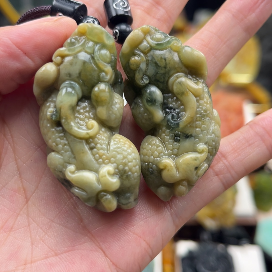 岫玉未镶嵌挂件挂件