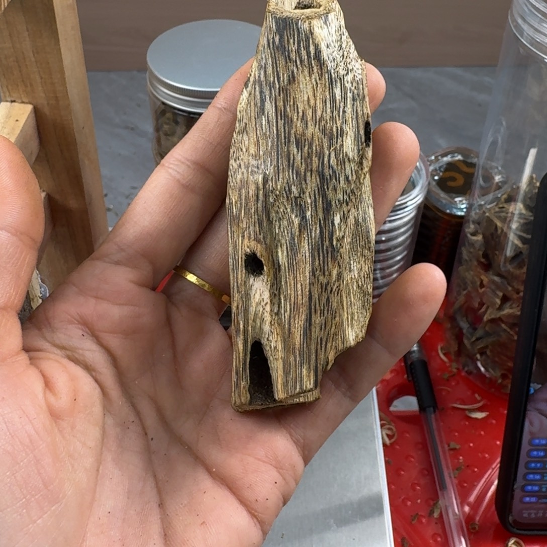 香料绿奇楠虫漏白棋18克