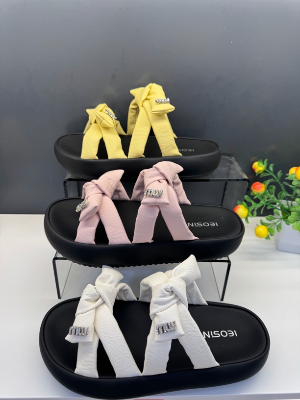 597525086佰家 夏季蝴蝶结凉拖