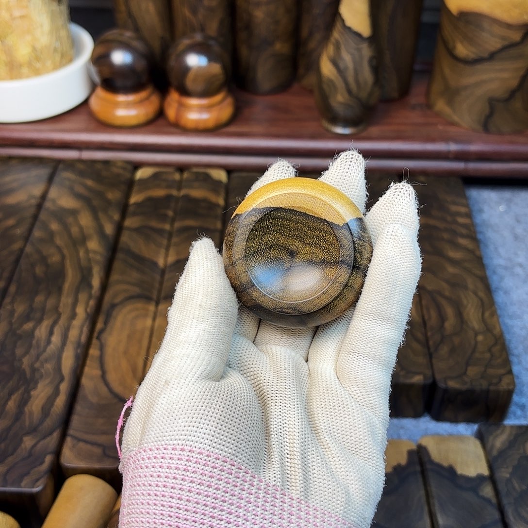 橙***o破布木（黑柿木）底座一个