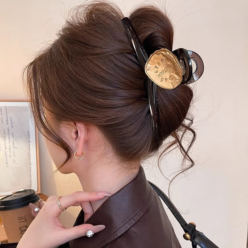 小众复古表盘抓夹女2025新款高级感鲨鱼夹发夹后脑勺盘发夹子发饰
