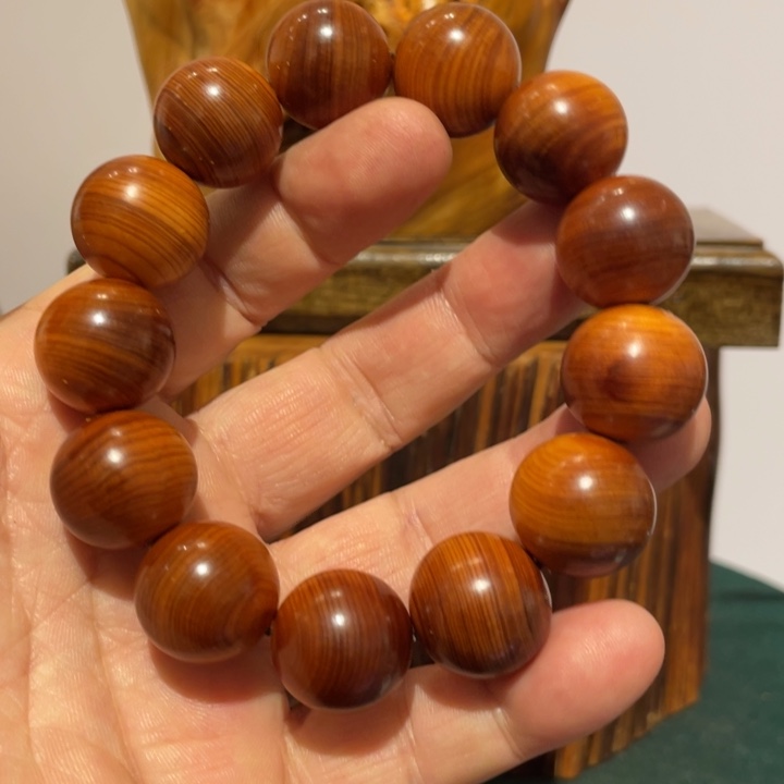 琢***痕柏木（崖柏）1.8黑油老料串