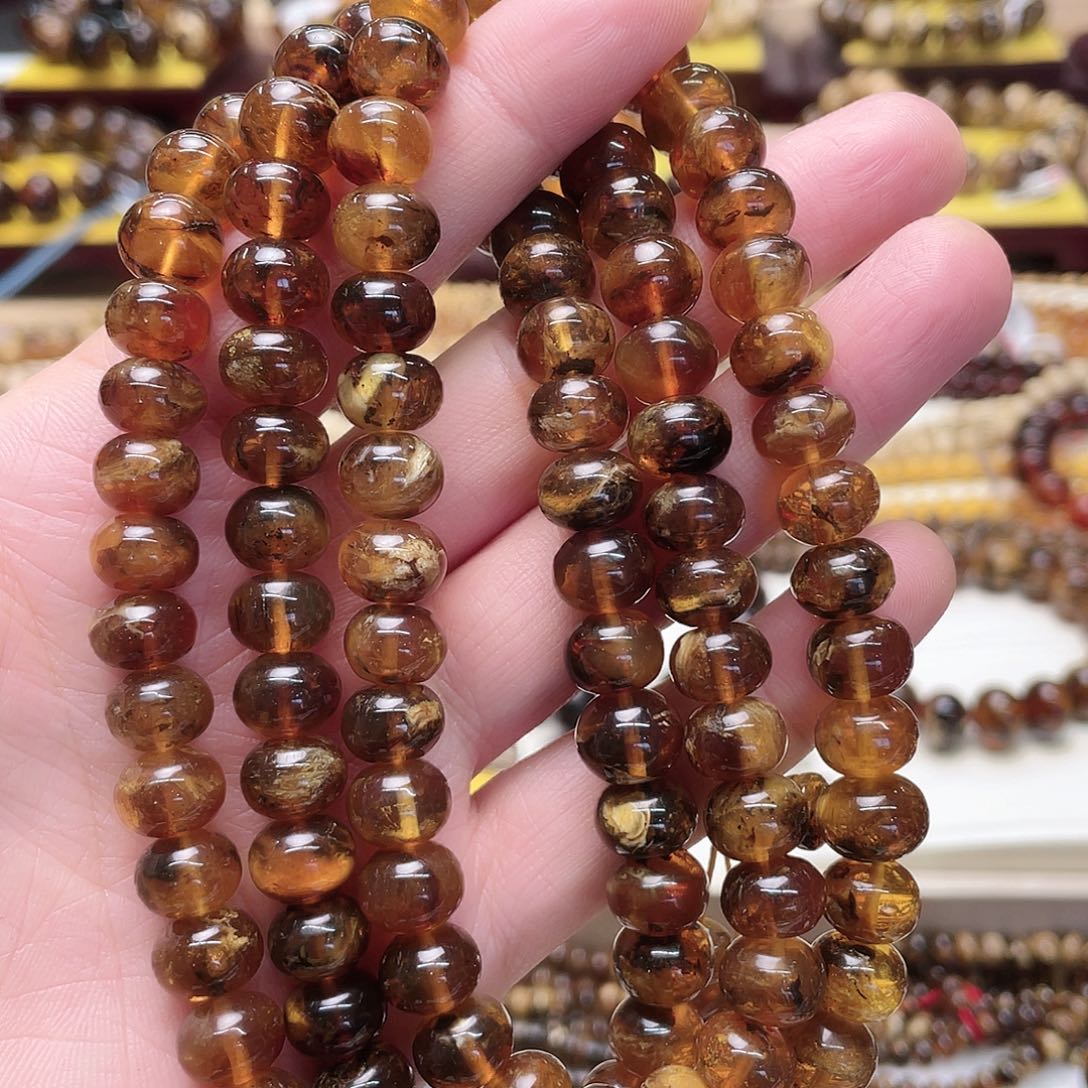 琥珀裸石未镶嵌十