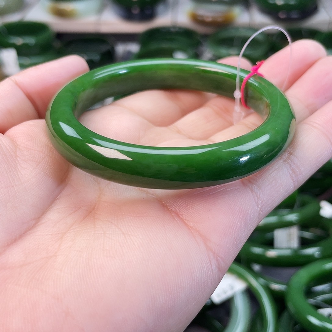 和田玉（碧玉）手镯未镶嵌