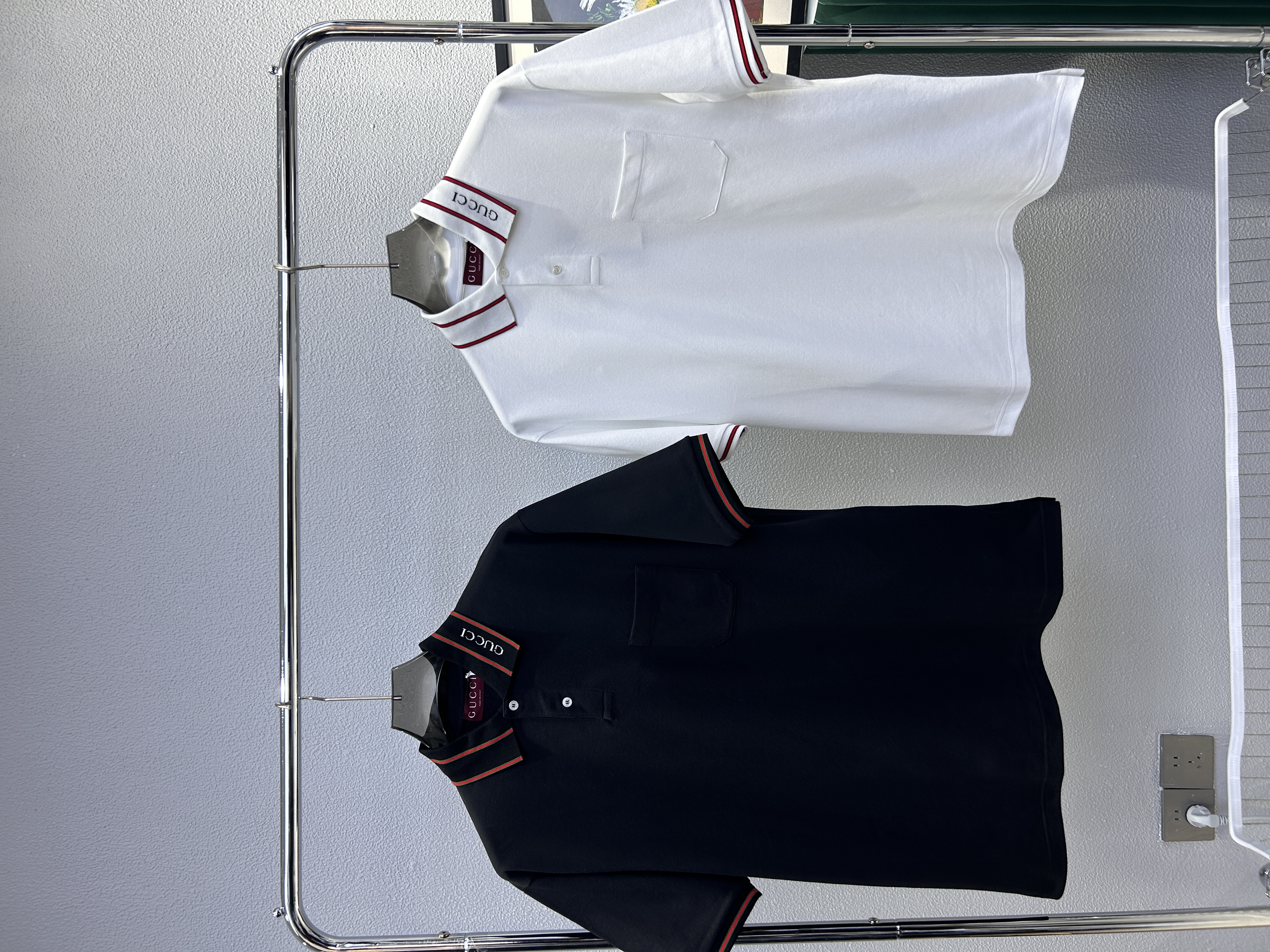 全新未使用Gucci古奇 领口字母针织花纹男宽松短袖polo衫 784422