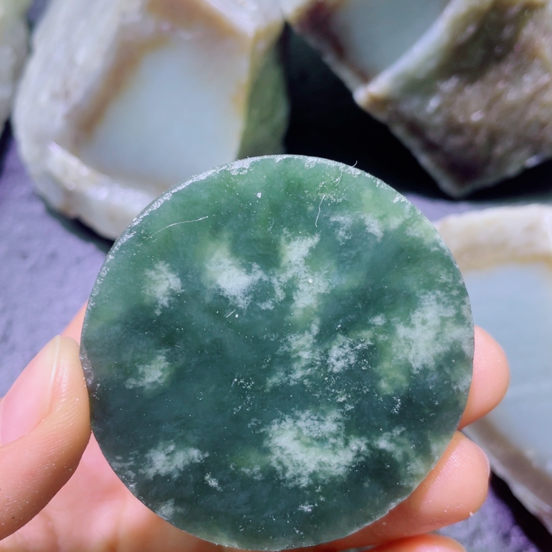 和田玉未镶嵌珠宝半成品