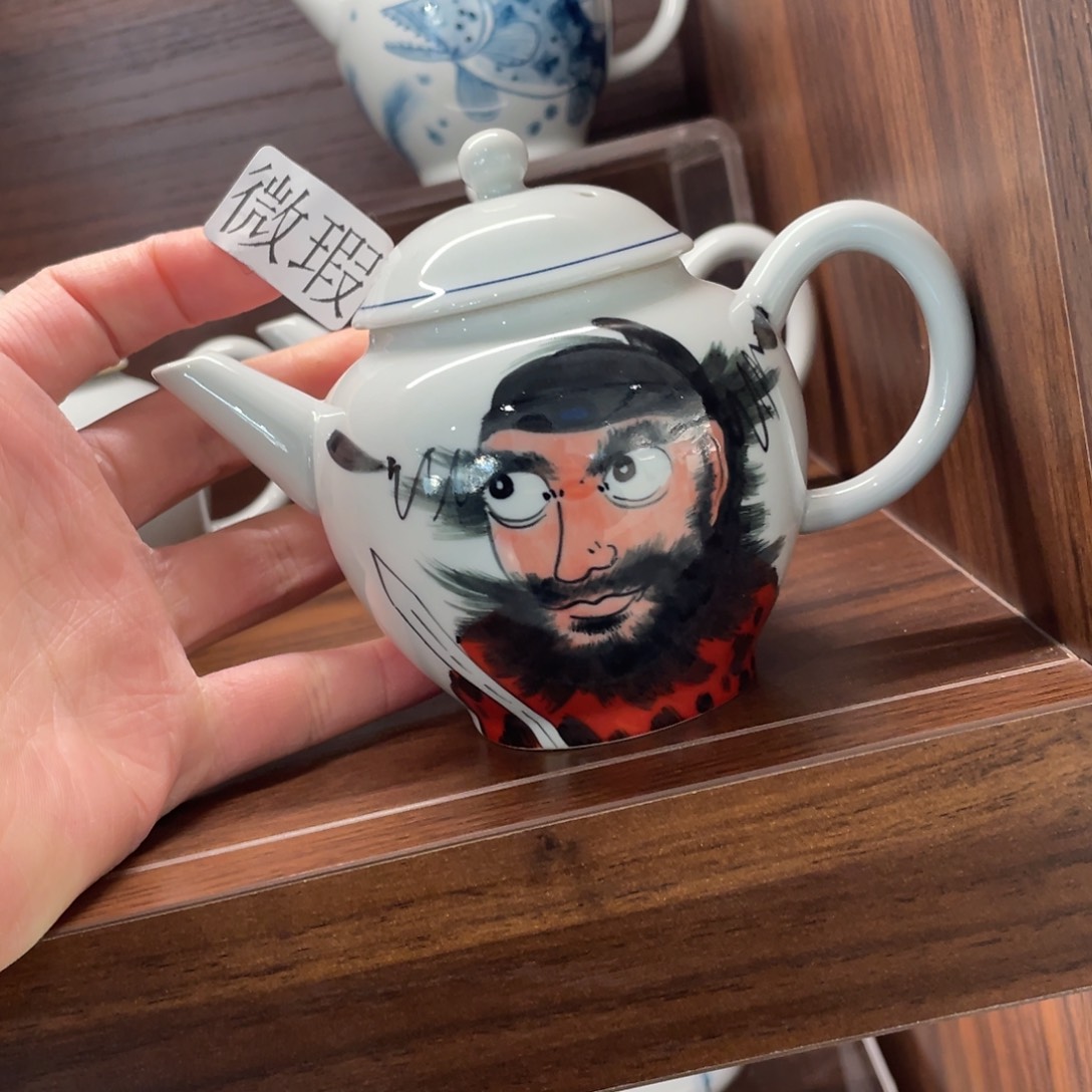 釉下手绘茶具微瑕