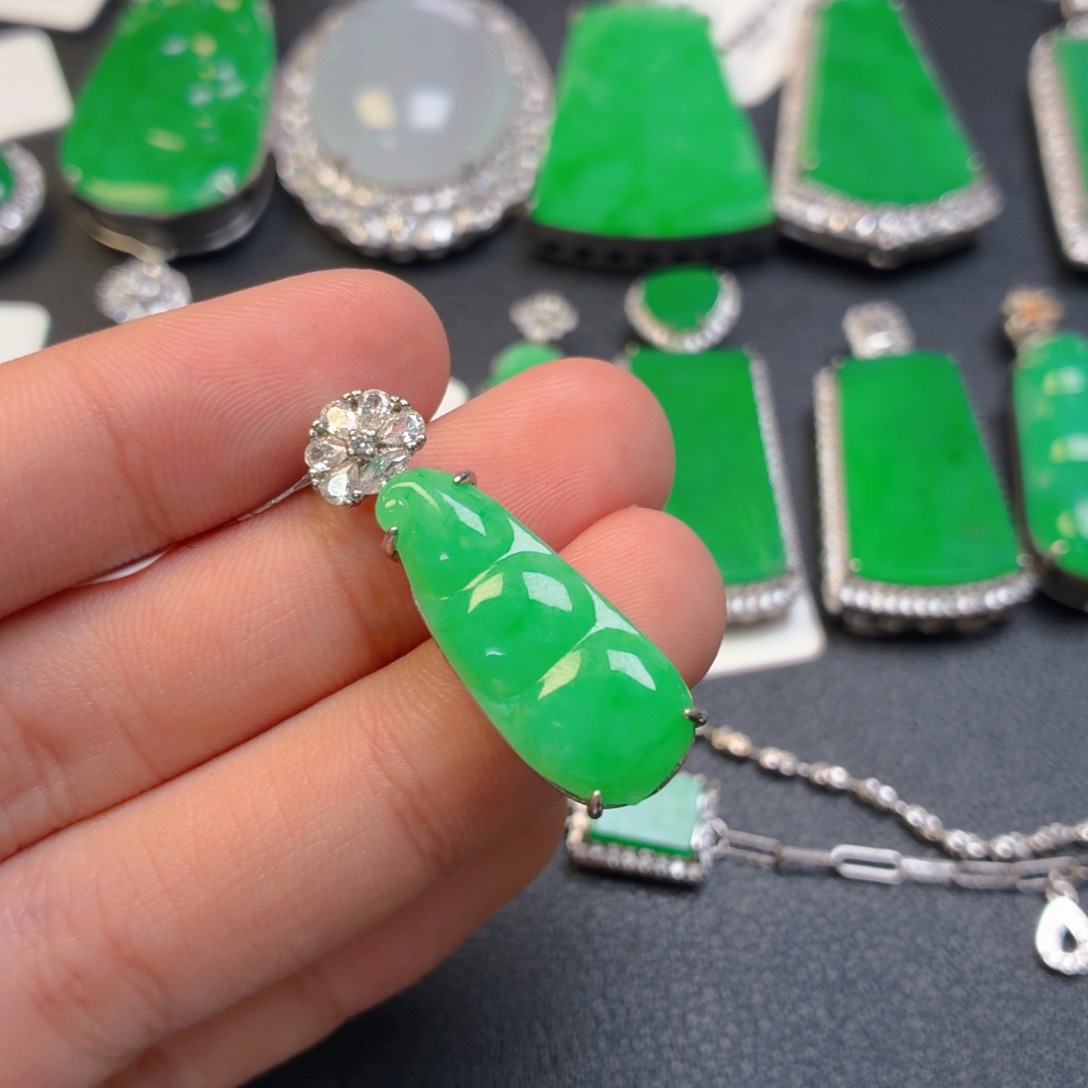 翡翠银S925镶嵌颈饰