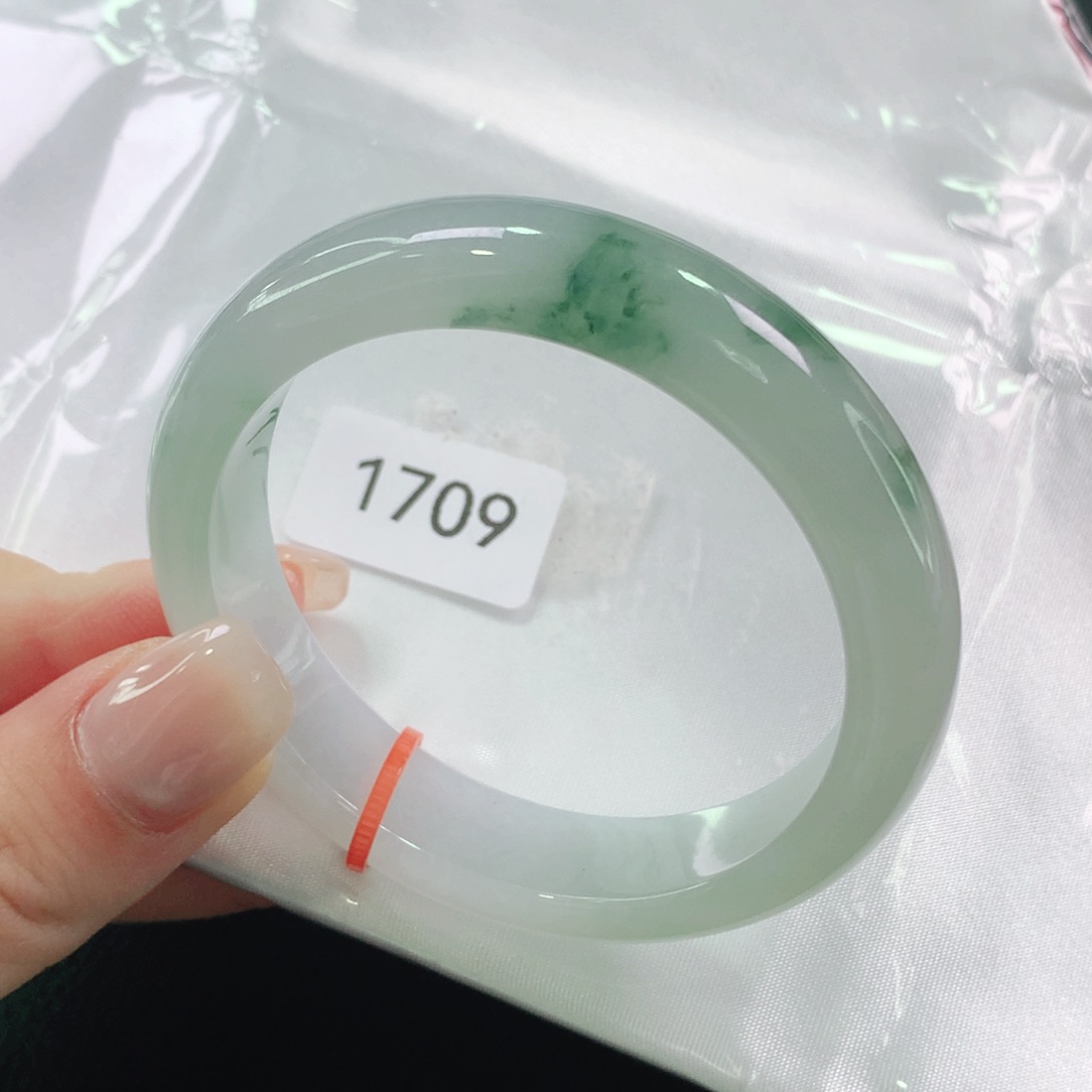 翡翠手镯未镶嵌天然翡翠手镯01