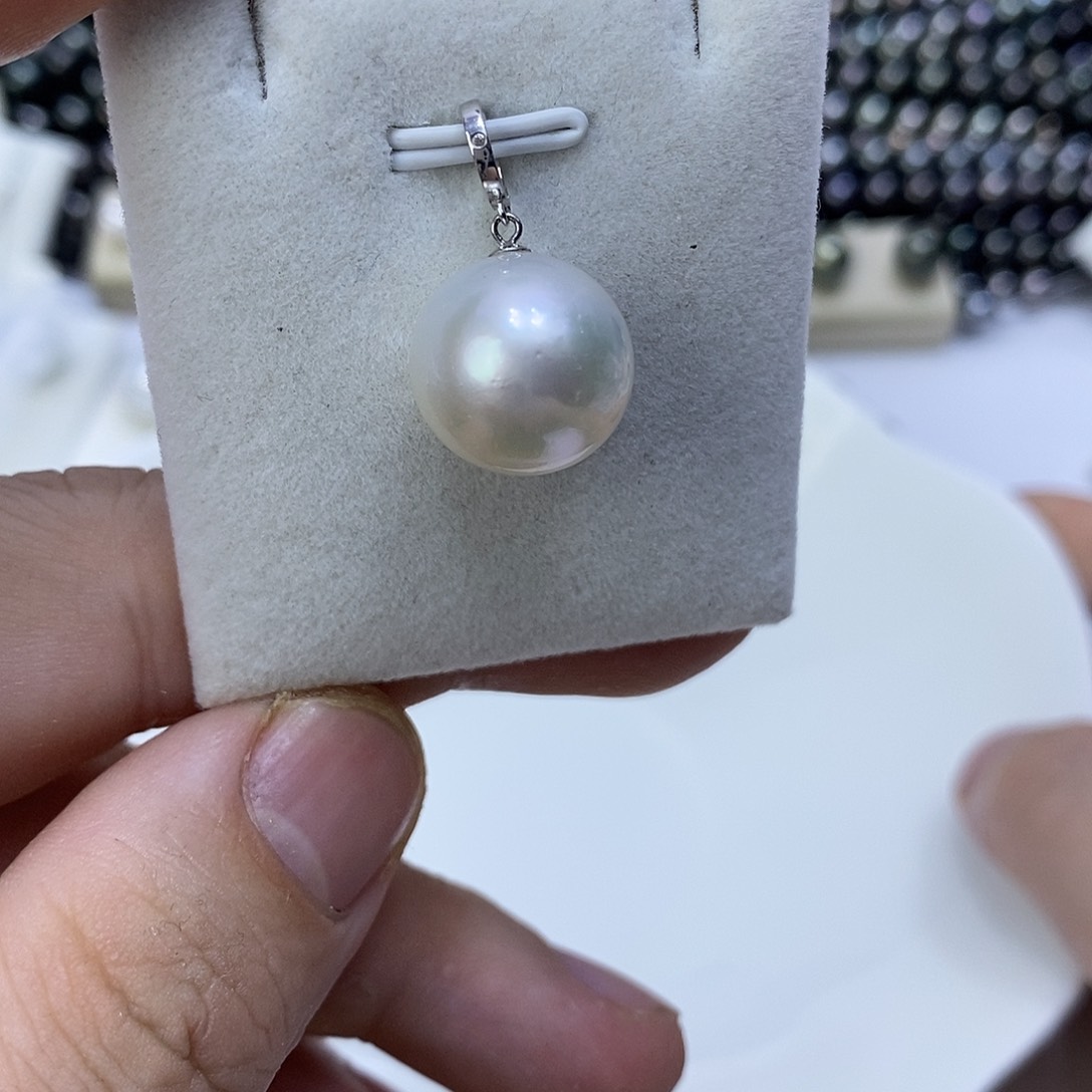 海水珍珠18K金镶嵌颈饰