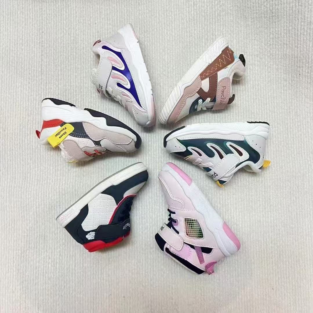 【0002】2程/时尚健康学步机能鞋透气软底舒服时尚的减震技能学步鞋