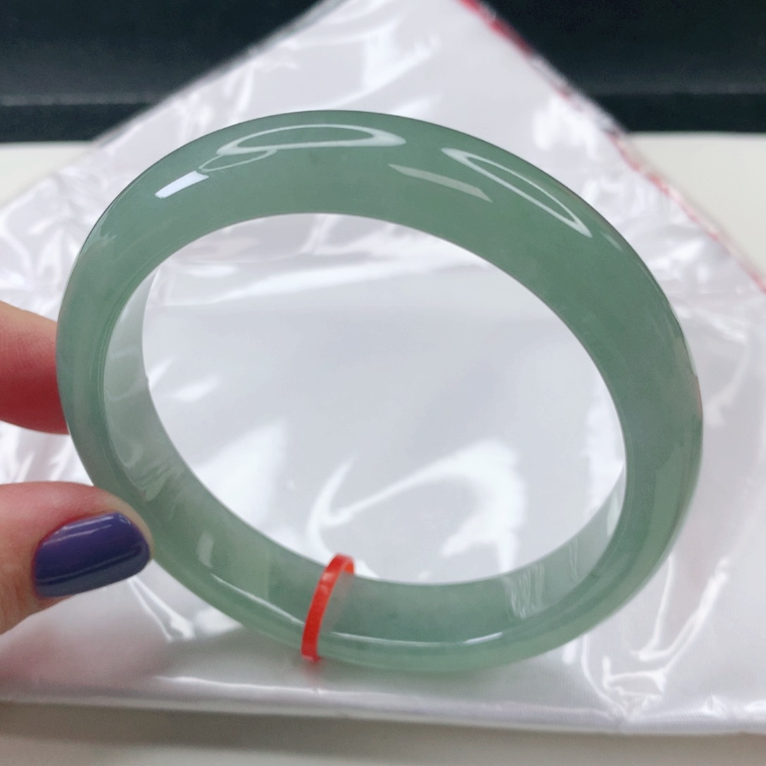 翡翠手镯未镶嵌圈口58