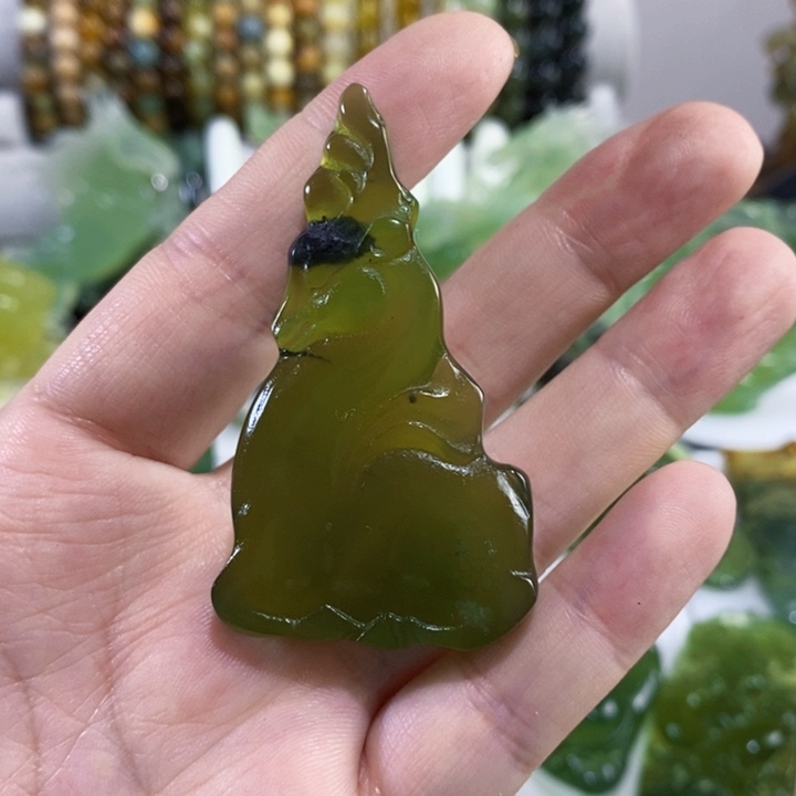 未镶嵌岫玉挂件吊坠