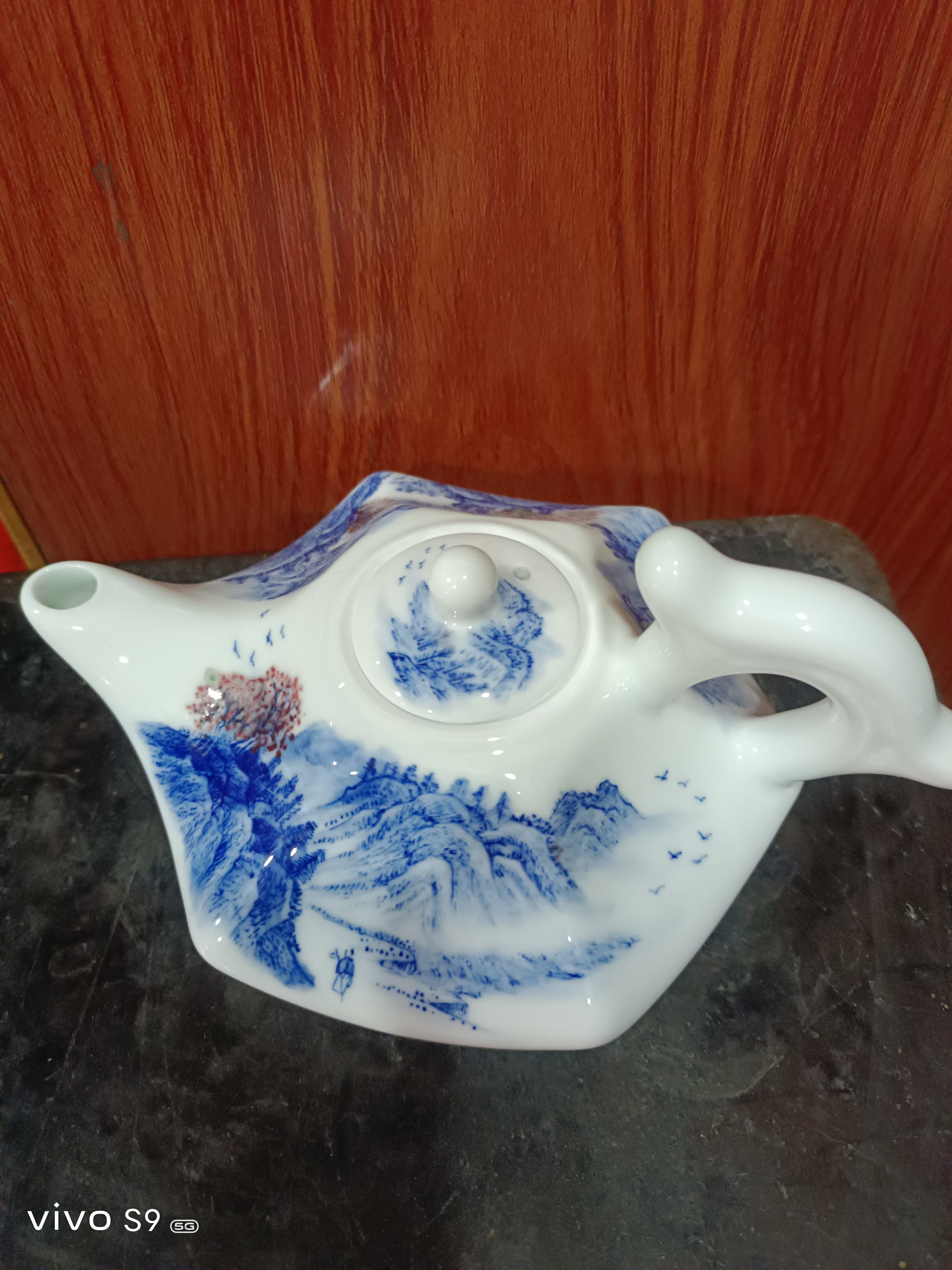 青花山水壶全手工画的（本人作品）