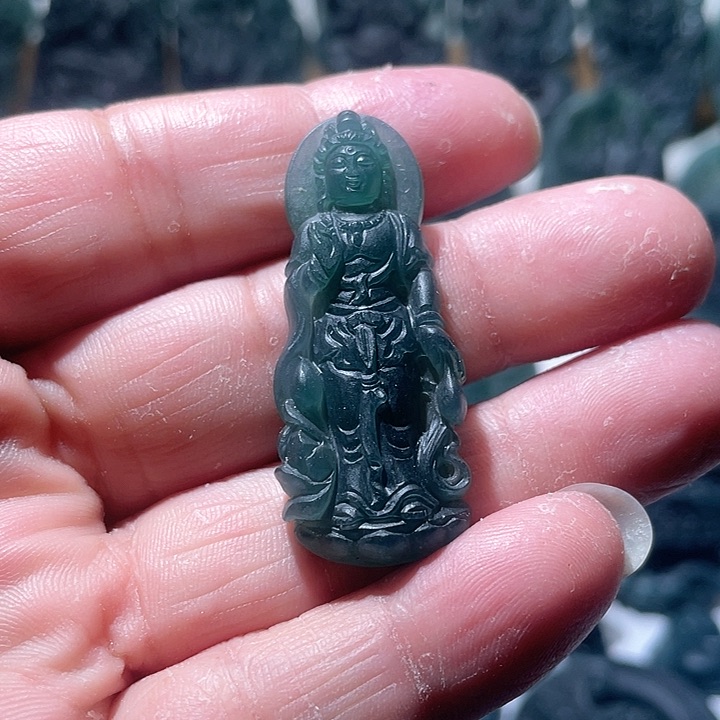 定制翡翠未镶嵌观音