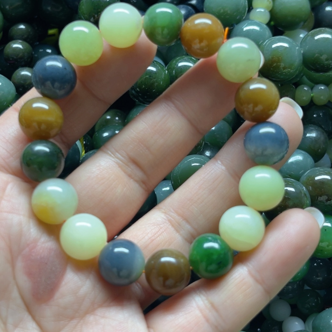 和田玉手链未镶嵌多样性