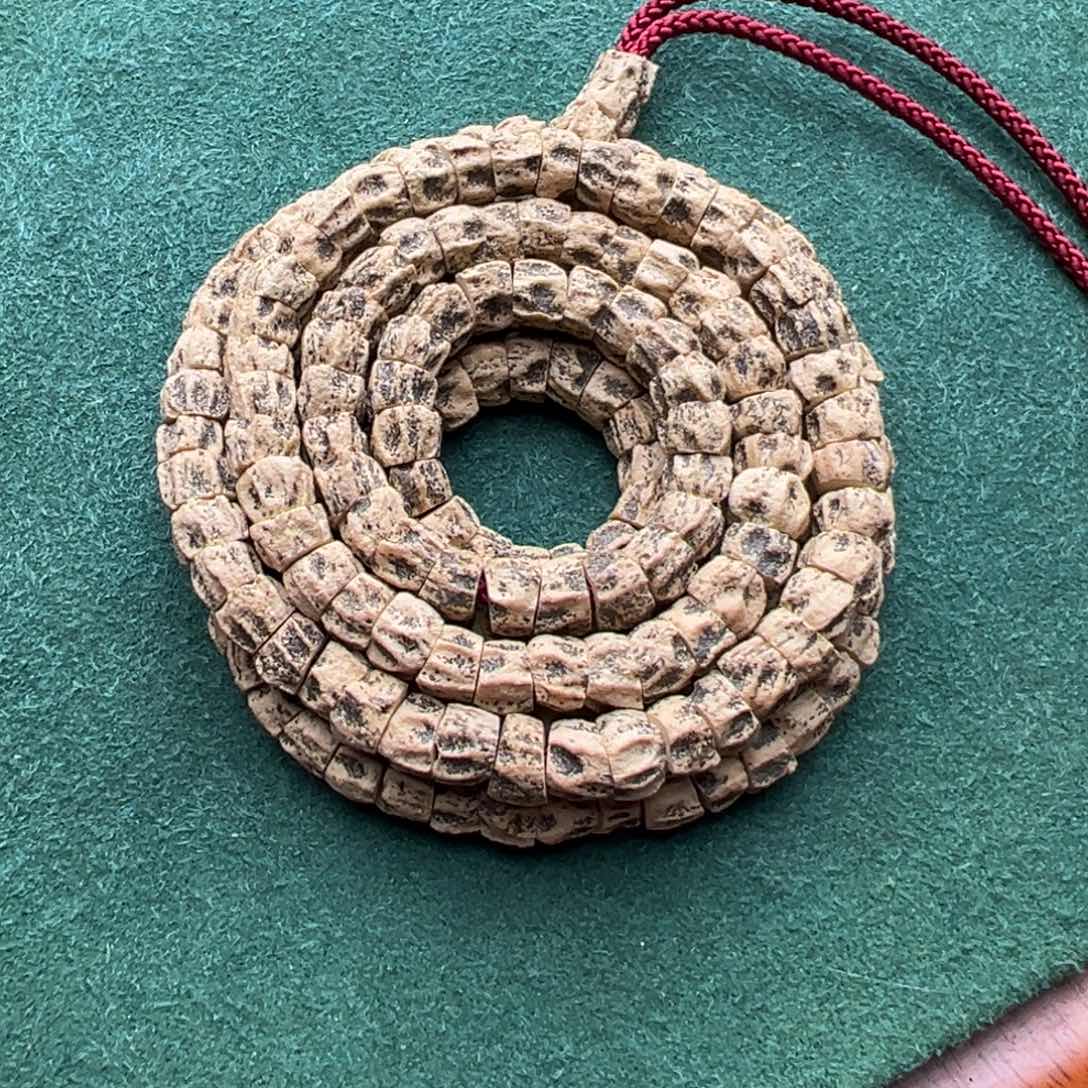 柏香籽/百香籽吊坠A2