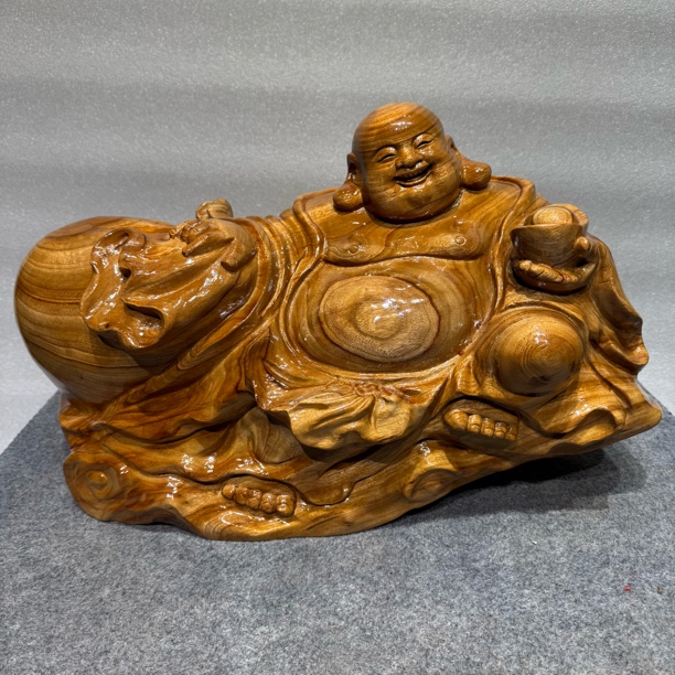 弥勒佛香樟木整木雕刻