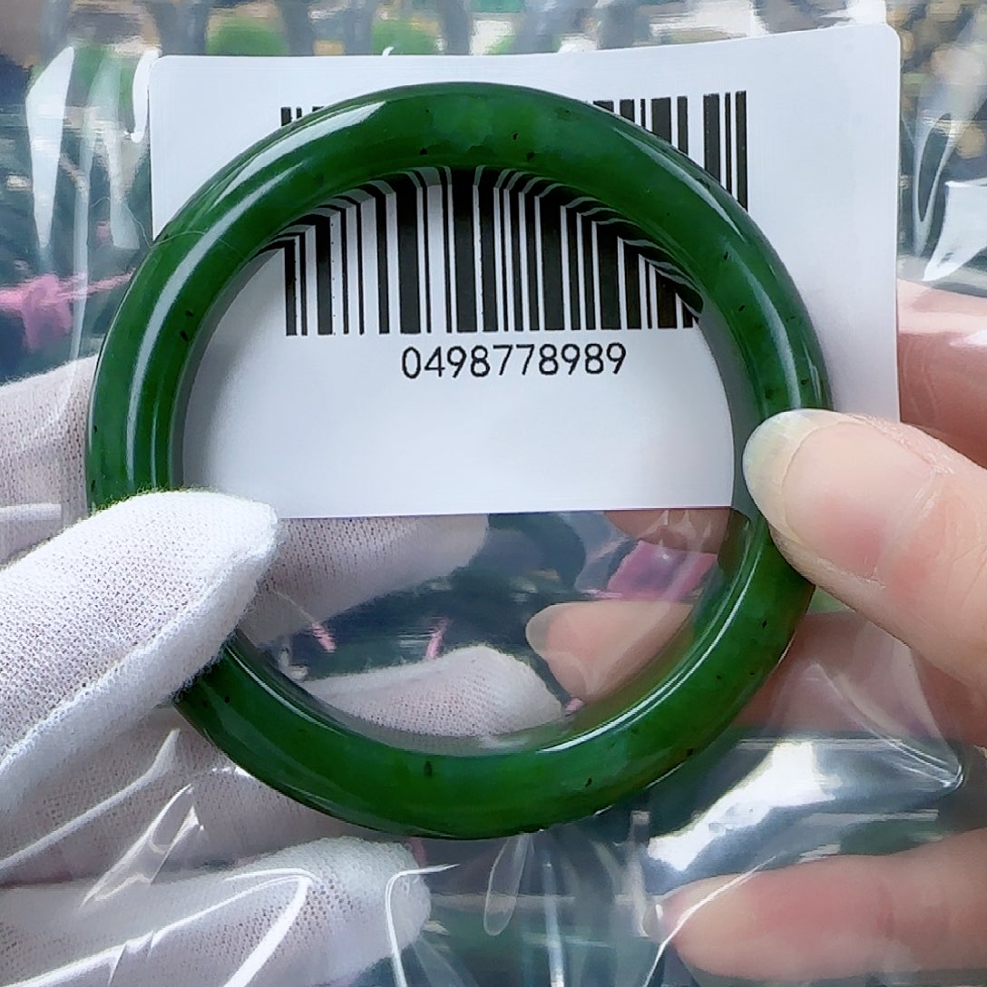 和田玉（碧玉）手镯未镶嵌58包容