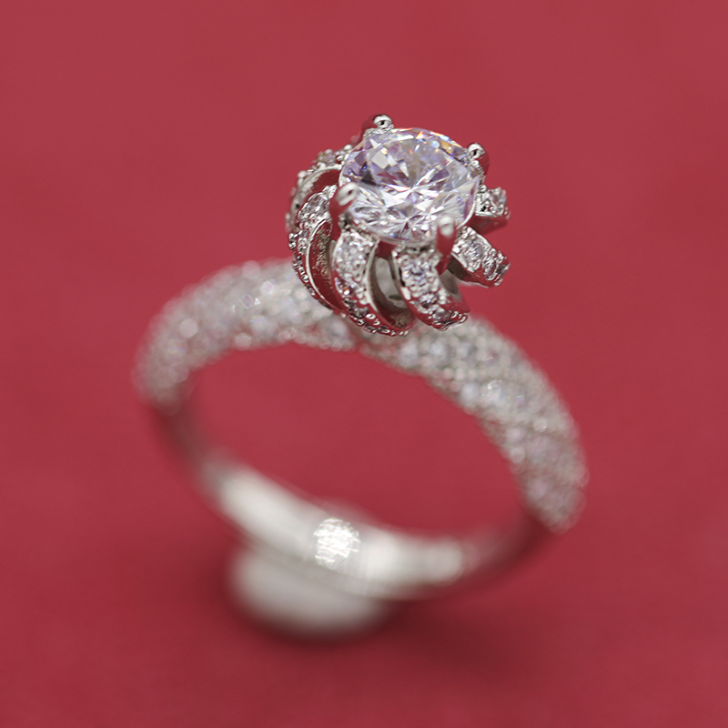   简约气质时尚戒指V742