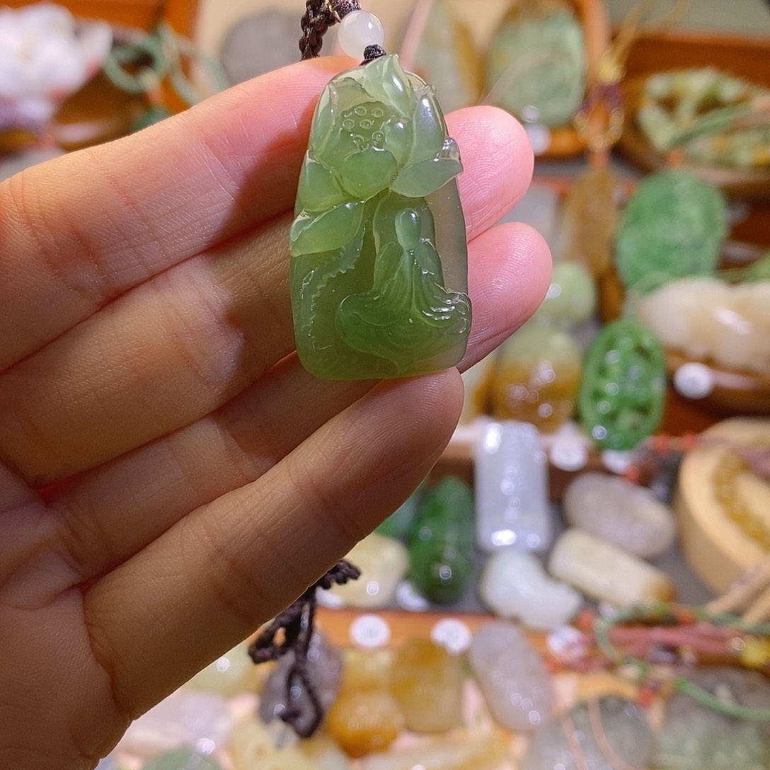 和田玉颈饰未镶嵌静*