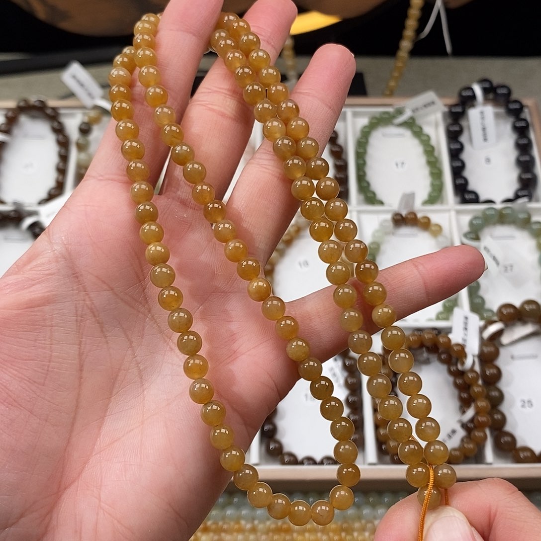 和田玉未镶嵌手串