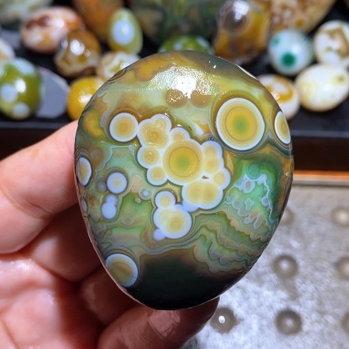 玛瑙/玉髓未镶嵌珠宝半成品