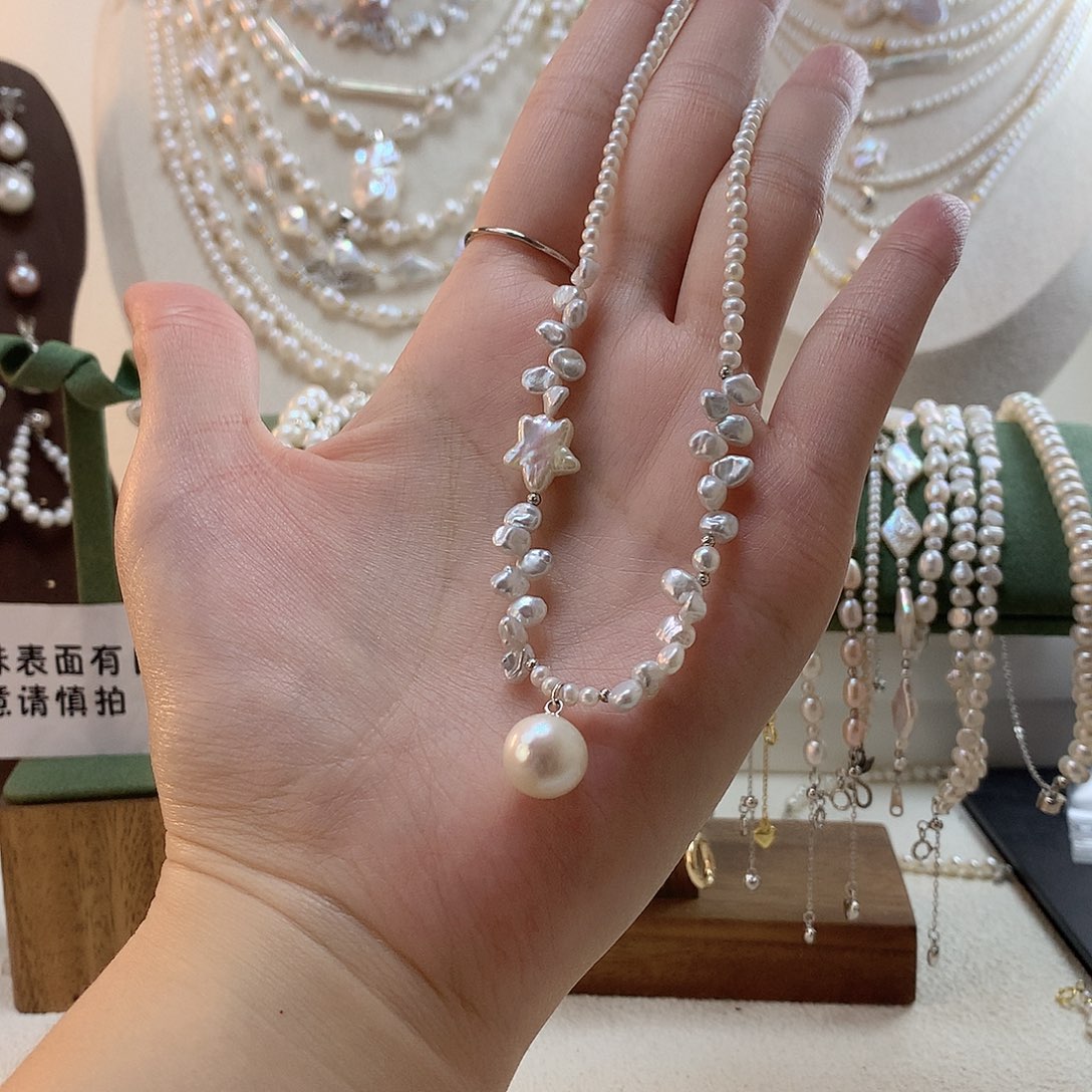 再****淡水珍珠银S925镶嵌颈饰花瓣