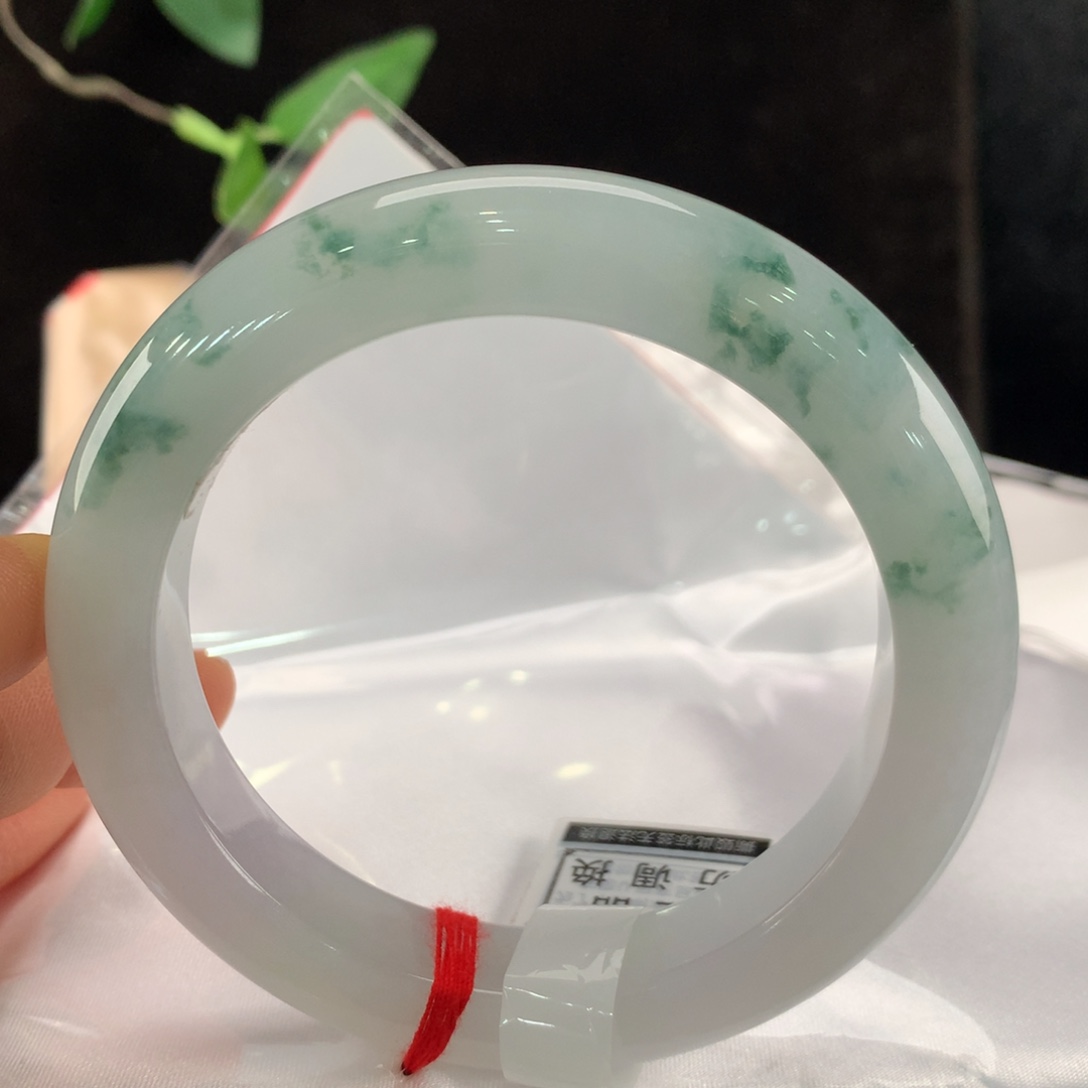 翡翠手镯未镶嵌111-0028